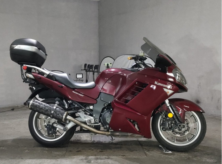Мотоцикл Kawasaki CONCOURS 14 с пробегом 32970 km