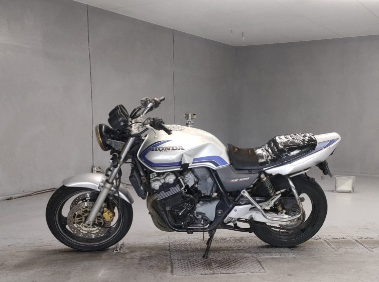 Мотоцикл Honda CB400SFV с пробегом 47179 km с пробегом 47179 km