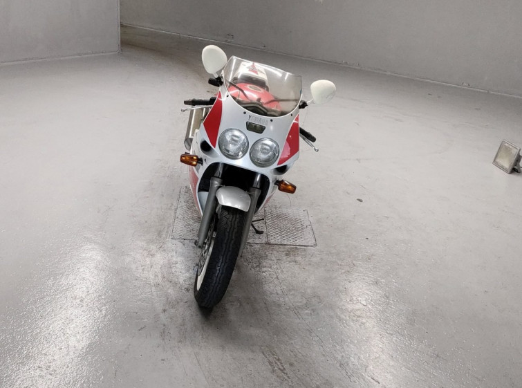 Мотоцикл Yamaha FZR1000 з пробігом 38587 km з пробігом 38587 km
