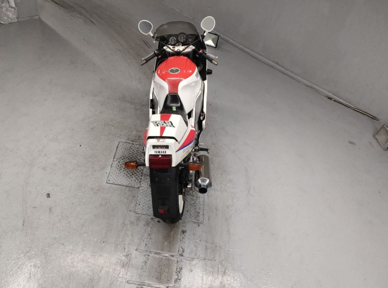 Мотоцикл Yamaha FZR1000 з пробігом 38587 km з пробігом 38587 km