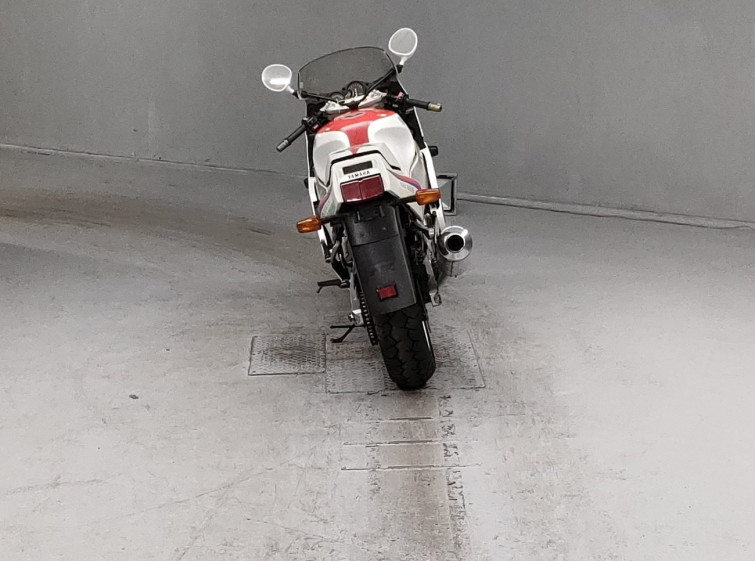 Мотоцикл Yamaha FZR1000 з пробігом 38587 km з пробігом 38587 km