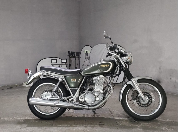 Мотоцикл Yamaha SR400 з пробігом 6129 km