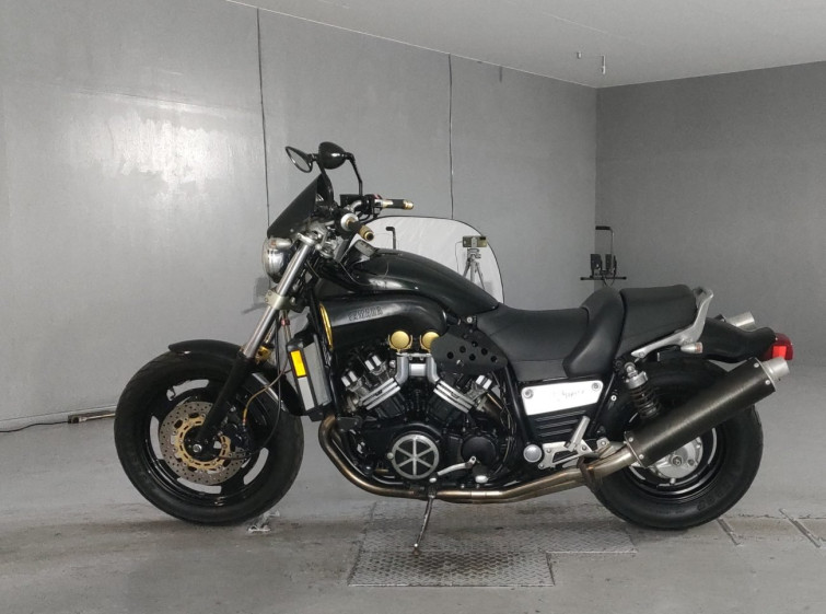 Мотоцикл Yamaha V-MAX1200 с пробегом 32408 km с пробегом 32408 km