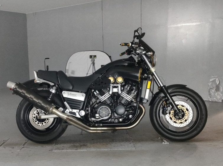 Мотоцикл Yamaha V-MAX1200 с пробегом 32408 km с пробегом 32408 km