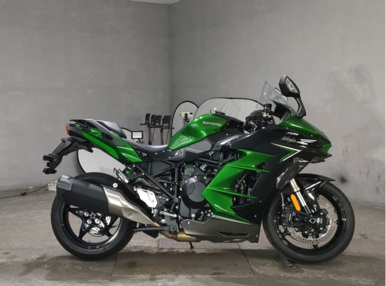 Мотоцикл Kawasaki NINJA H2 SX с пробегом 3056 km