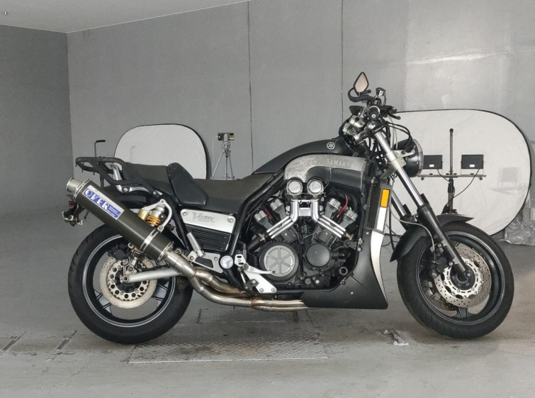 Мотоцикл Yamaha V-MAX1200 с пробегом 56472 km с пробегом 56472 km