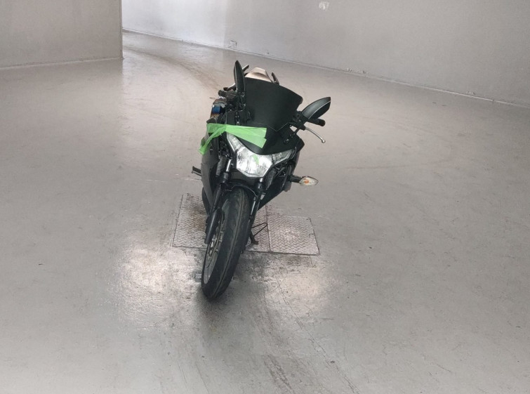 Мотоцикл Honda CBR250R с пробегом 32057 km с пробегом 32057 km