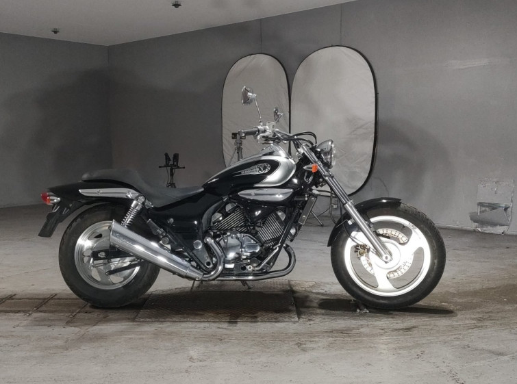 Мотоцикл Kawasaki ELIMINATOR 250V с пробегом 20828 km