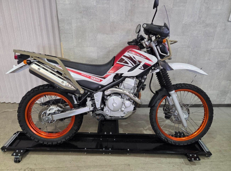 Мотоцикл Yamaha SEROW XT250 з пробігом 3988 km