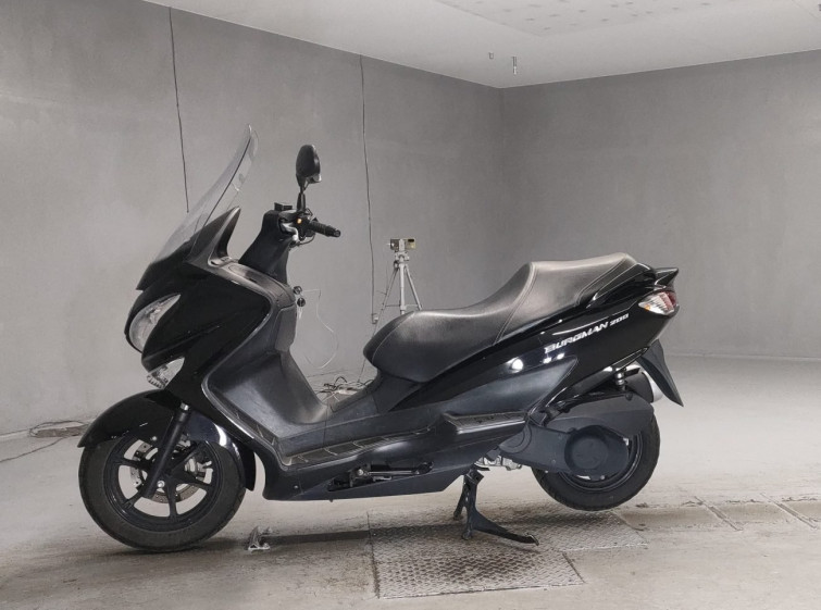 Мотоцикл Suzuki BURGMAN200 с пробегом 36527 km с пробегом 36527 km