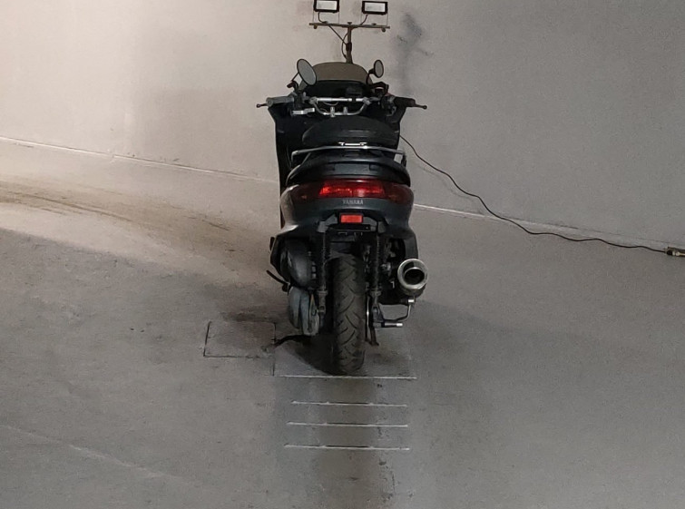 Мотоцикл Yamaha MAJESTY 250C с пробегом 43328 km с пробегом 43328 km