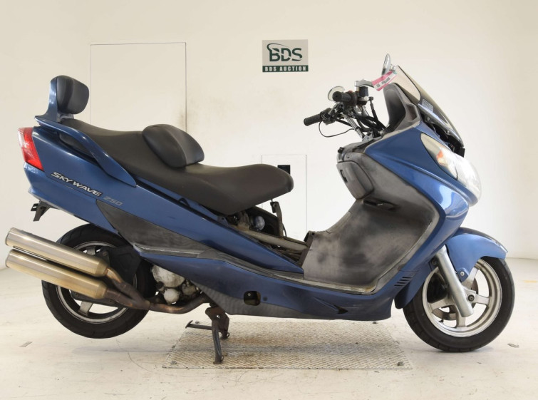 Мотоцикл Suzuki SKYWAVE 250