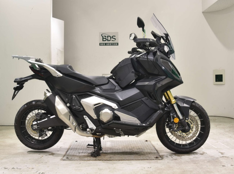 Мотоцикл Honda X-ADV750-2 с пробегом 3764 km