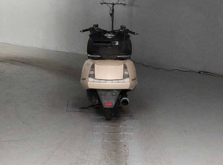 Мотоцикл Yamaha MAXAM250 с пробегом 32318 km с пробегом 32318 km