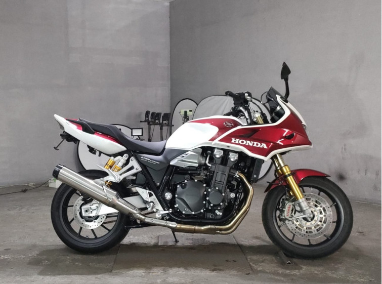 Мотоцикл Honda CB1300SF с пробегом 2357 km