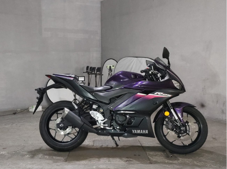 Мотоцикл Yamaha YZF-R25 с пробегом 2805 km