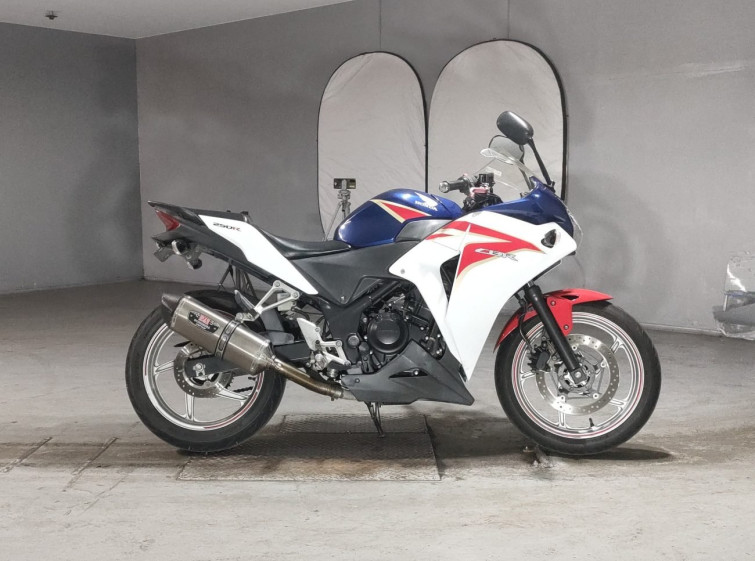 Мотоцикл Honda CBR250R з пробігом 35446 km