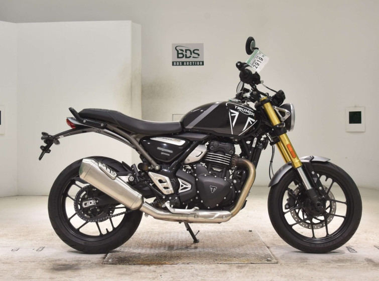 Мотоцикл Triumph SPEED 400 с пробегом 2175 km