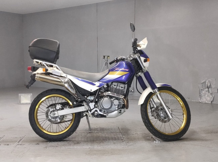 Мотоцикл Kawasaki SUPER SHERPA с пробегом 8438 km с пробегом 8438 km