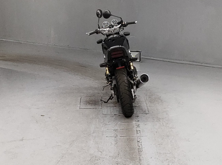 Мотоцикл Yamaha XJR400 с пробегом 8673 km с пробегом 8673 km