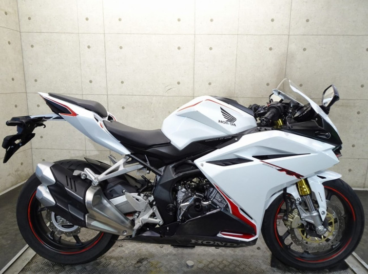 Мотоцикл Honda CBR250RRA с пробегом 8234 km