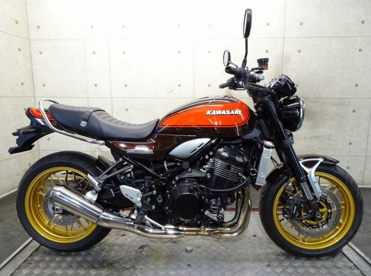 Мотоцикл Kawasaki Z900RS з пробігом 2992 km