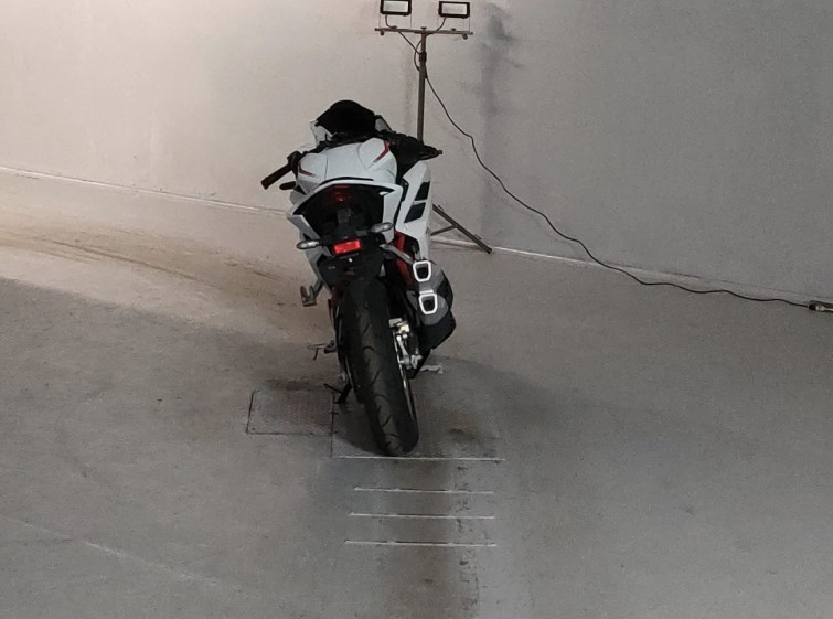 Мотоцикл Honda CBR250RR с пробегом 15559 km с пробегом 15559 km