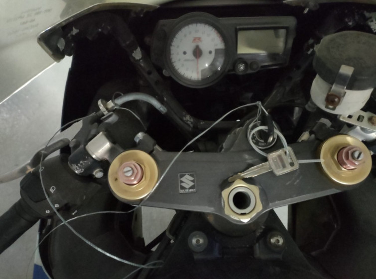 Мотоцикл Suzuki GSX-R1000 з пробігом 70710 km з пробігом 70710 km