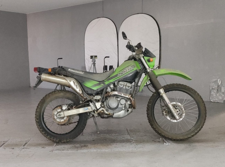 Мотоцикл Kawasaki SUPER SHERPA