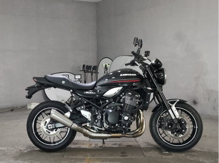 Мотоцикл Kawasaki Z900RS з пробігом 6881 km