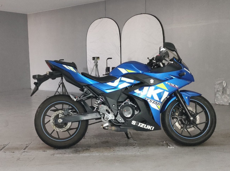 Мотоцикл Suzuki GSX250R с пробегом 14863 km с пробегом 14863 km