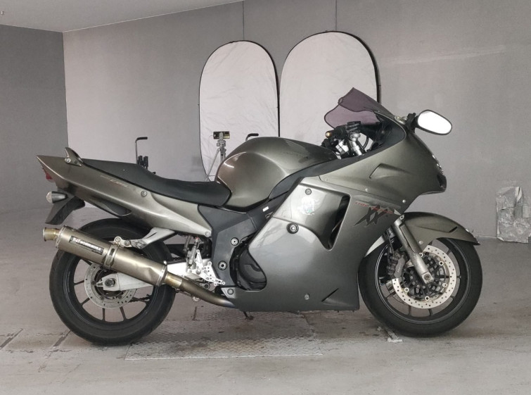 Мотоцикл Honda CBR1100XX BLACKBIRD з пробігом 103595 km з пробігом 103595 km
