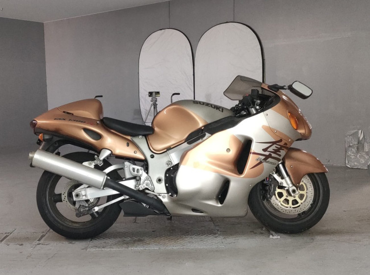 Мотоцикл Suzuki GSX1300R HAYABUSA з пробігом 48927 km з пробігом 48927 km