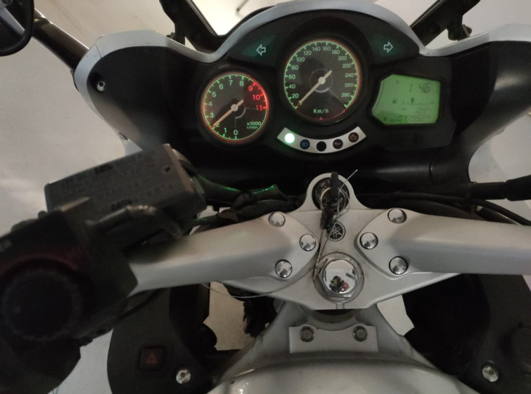 Мотоцикл Yamaha FJR1300 з пробігом 77952 km з пробігом 77952 km