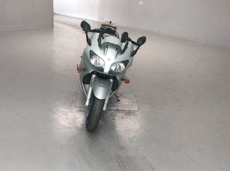 Мотоцикл Yamaha FJR1300 з пробігом 77952 km з пробігом 77952 km