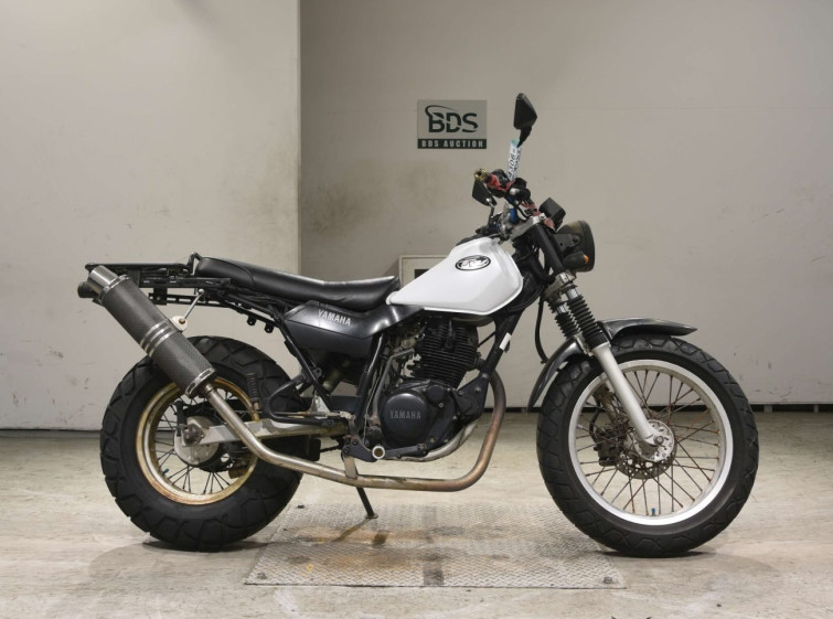 Мотоцикл Yamaha TW200E с пробегом 52052 km