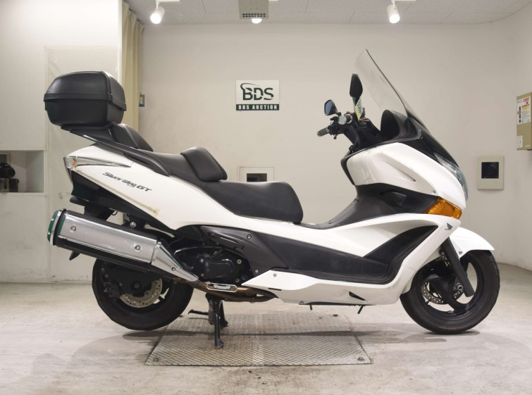 Мотоцикл Honda SILVERWING400GT с пробегом 27538 km