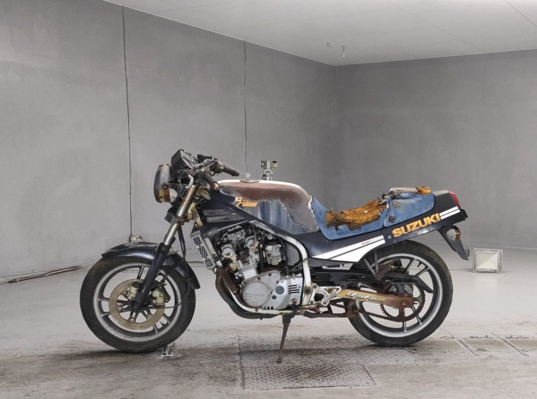 Мотоцикл Suzuki GF250 с пробегом 37309 km с пробегом 37309 km