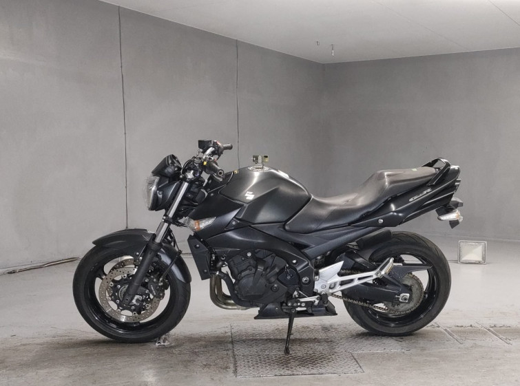 Мотоцикл Suzuki GSR400 с пробегом 81185 km с пробегом 81185 km