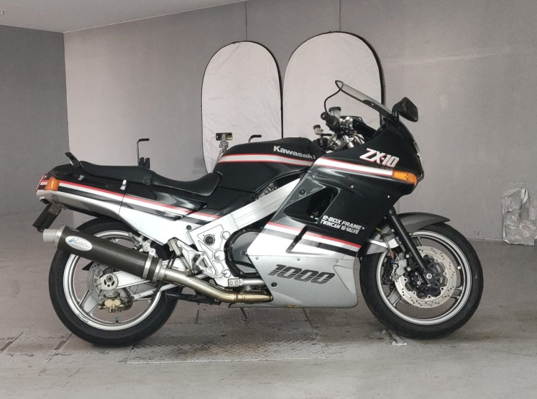 Мотоцикл Kawasaki ZX-10 с пробегом 49525 km с пробегом 49525 km