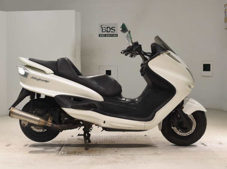Мотоцикл Yamaha MAJESTY 250 с пробегом 13822 km