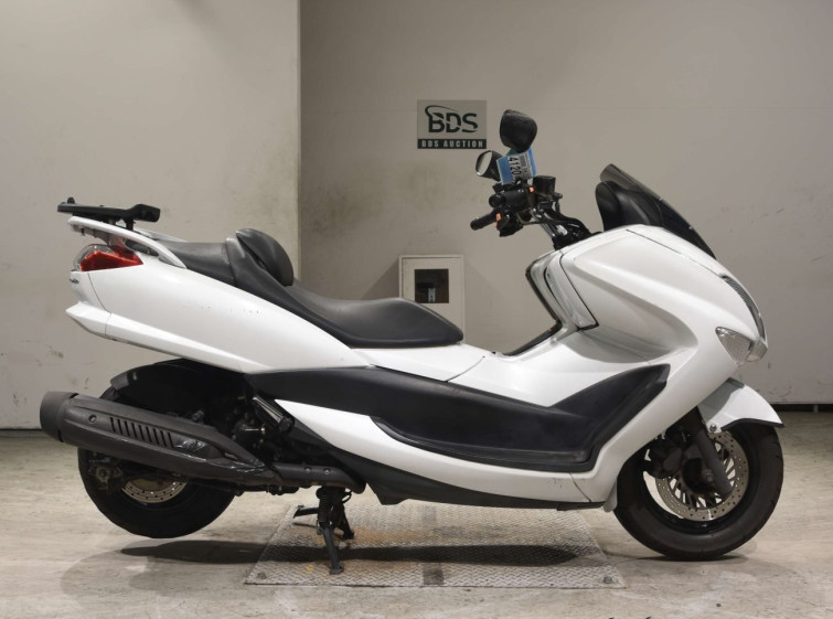 Мотоцикл Yamaha MAJESTY 250 с пробегом 106603 km