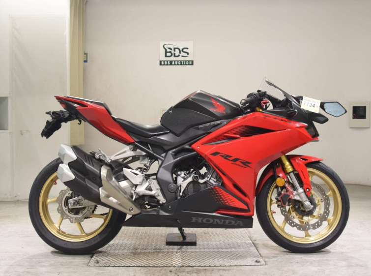 Мотоцикл Honda CBR250RR з пробігом 26860 km