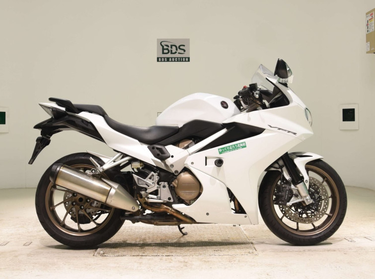 Мотоцикл Honda VFR800F с пробегом 24830 km