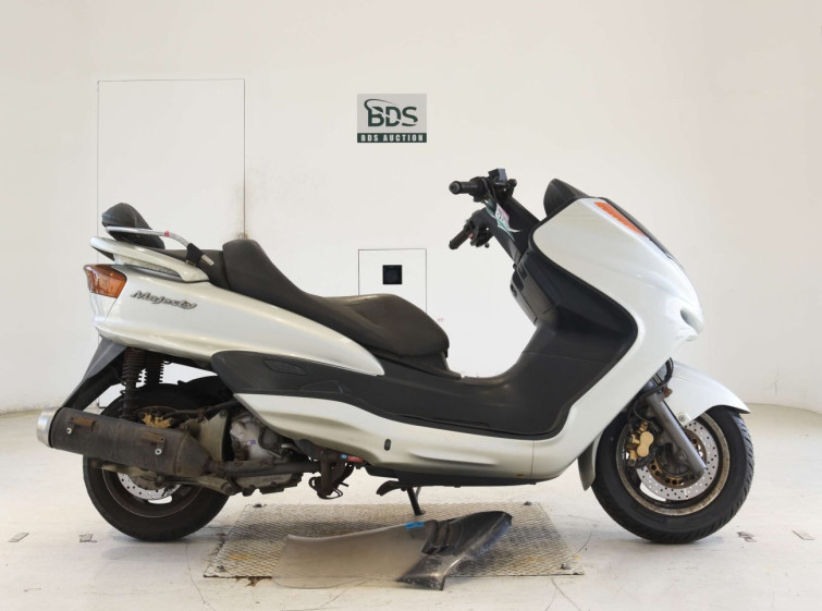 Мотоцикл Yamaha MAJESTY 250C з пробігом 22968 km