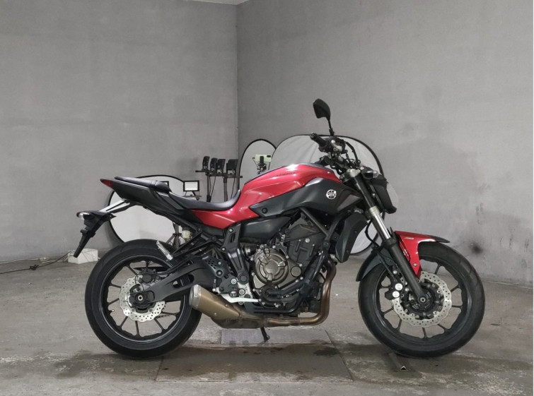 Мотоцикл Yamaha MT-07 с пробегом 8238 km
