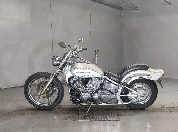 Мотоцикл Yamaha DRAGSTAR XVS400 з пробігом 25552 km з пробігом 25552 km