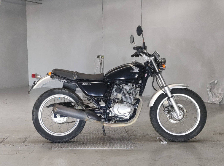 Мотоцикл Honda CB223S с пробегом 18479 km с пробегом 18479 km