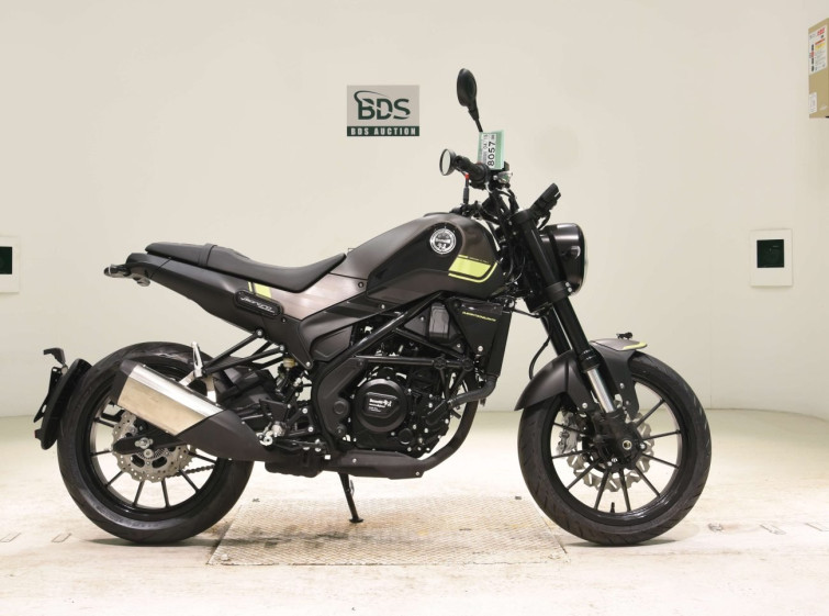 Мотоцикл Benelli LEONCINO 250 з пробігом 1 km
