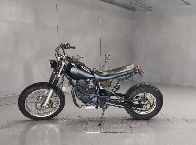 Мотоцикл Yamaha TW200 с пробегом 1325 km с пробегом 1325 km